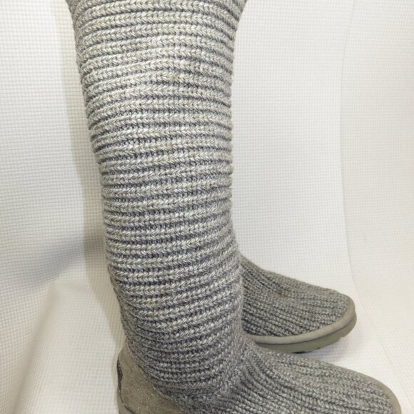 UGG Classic Cardy 5819 Knit Boots Gray Women's Size 7 - Picture 3 of 13